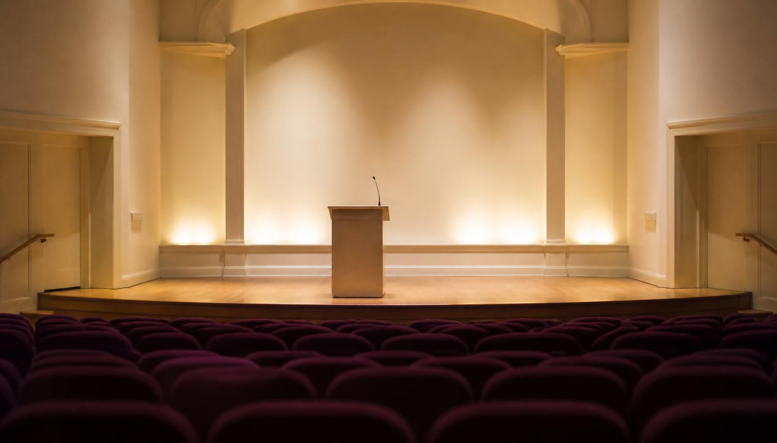 Public Speaking and Presentation Skills Training: The Complete Guide